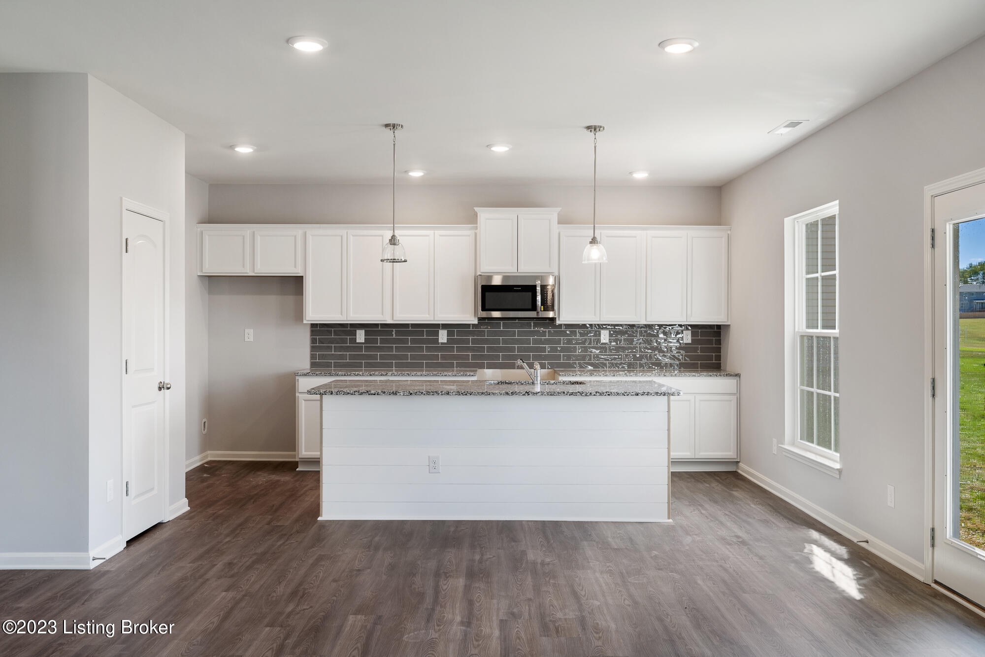 11902 Parkside Vista Ln, Louisville, Pennsylvania image 9