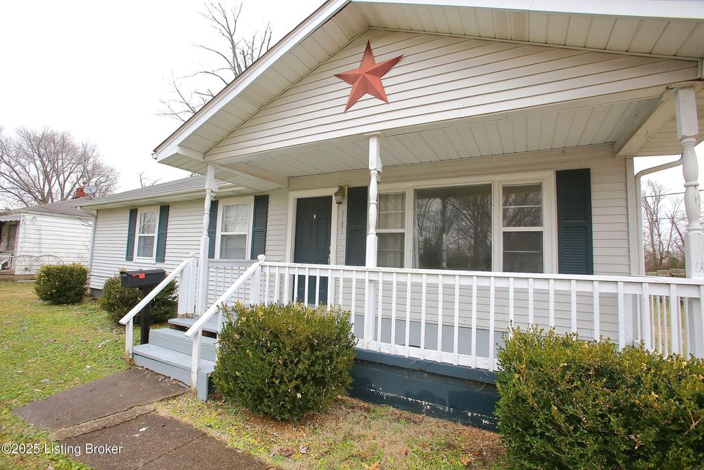 Photo of 1181 N Pine St, Scottsburg, IN 47170 (MLS # 1705907)