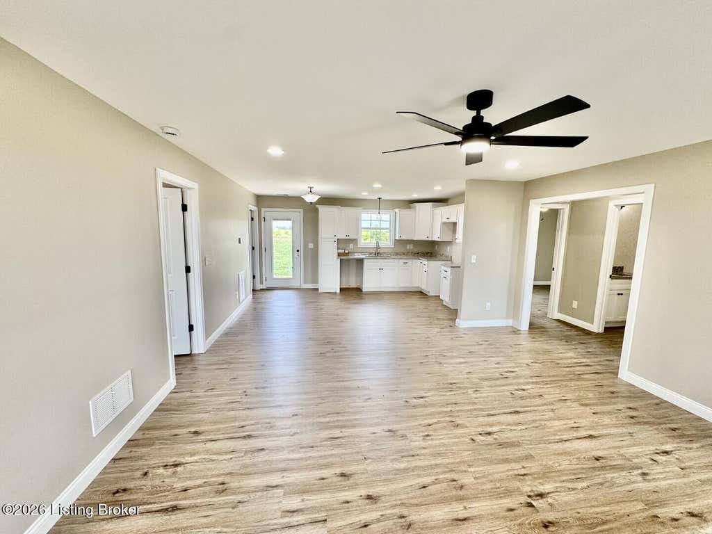 Photo of 1634 Old Perryville Loop, Springfield, KY 40069 (MLS # 1725366)