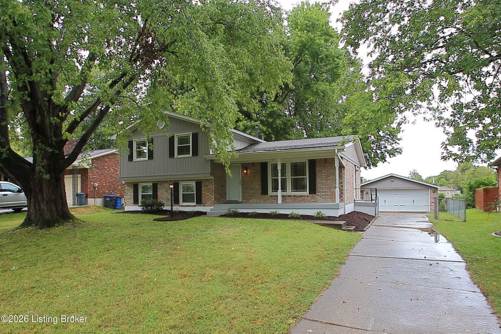 Photo of 3509 Locklee Rd, Louisville, KY 40214 (MLS # 1731115)