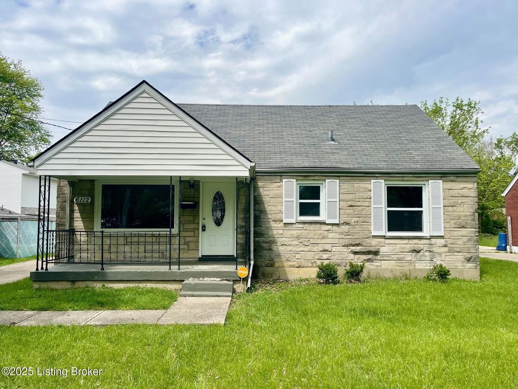 Photo of 6112 Corinth Way, Louisville, KY 40219 (MLS # 1715894)