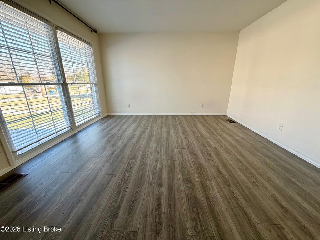 Photo of 6216 Hillcrest Ct, Crestwood, KY 40014 (MLS # 1708699)