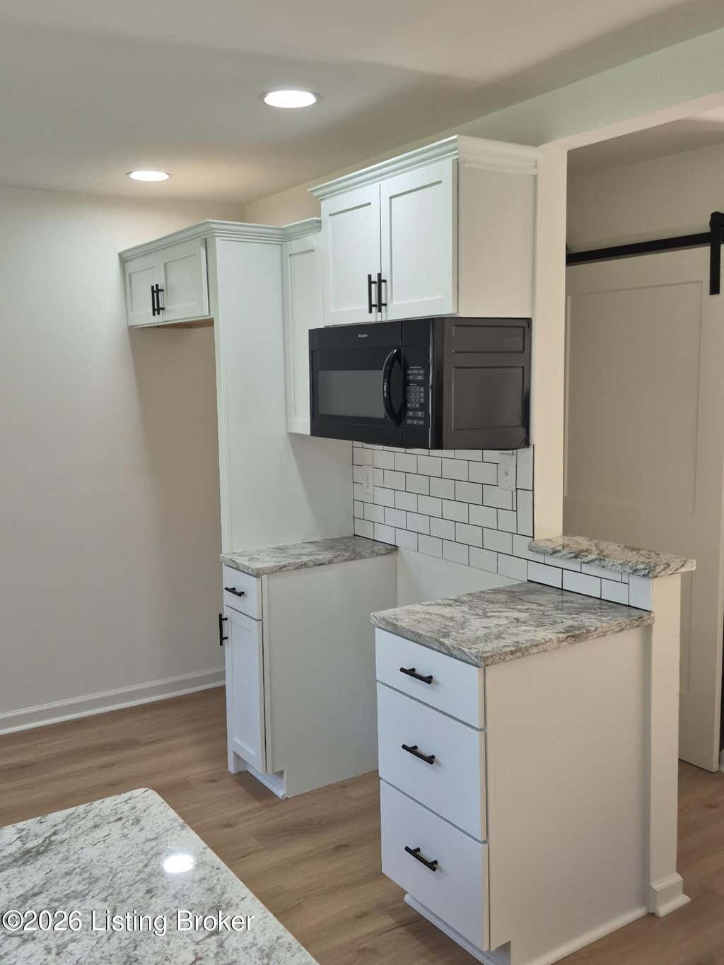 Photo of 10207 Caven Ave, Louisville, KY 40229 (MLS # 1724454)