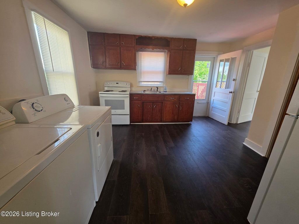 Photo of 141 Armory Hill HL, Springfield, KY 40069 (MLS # 1716589)