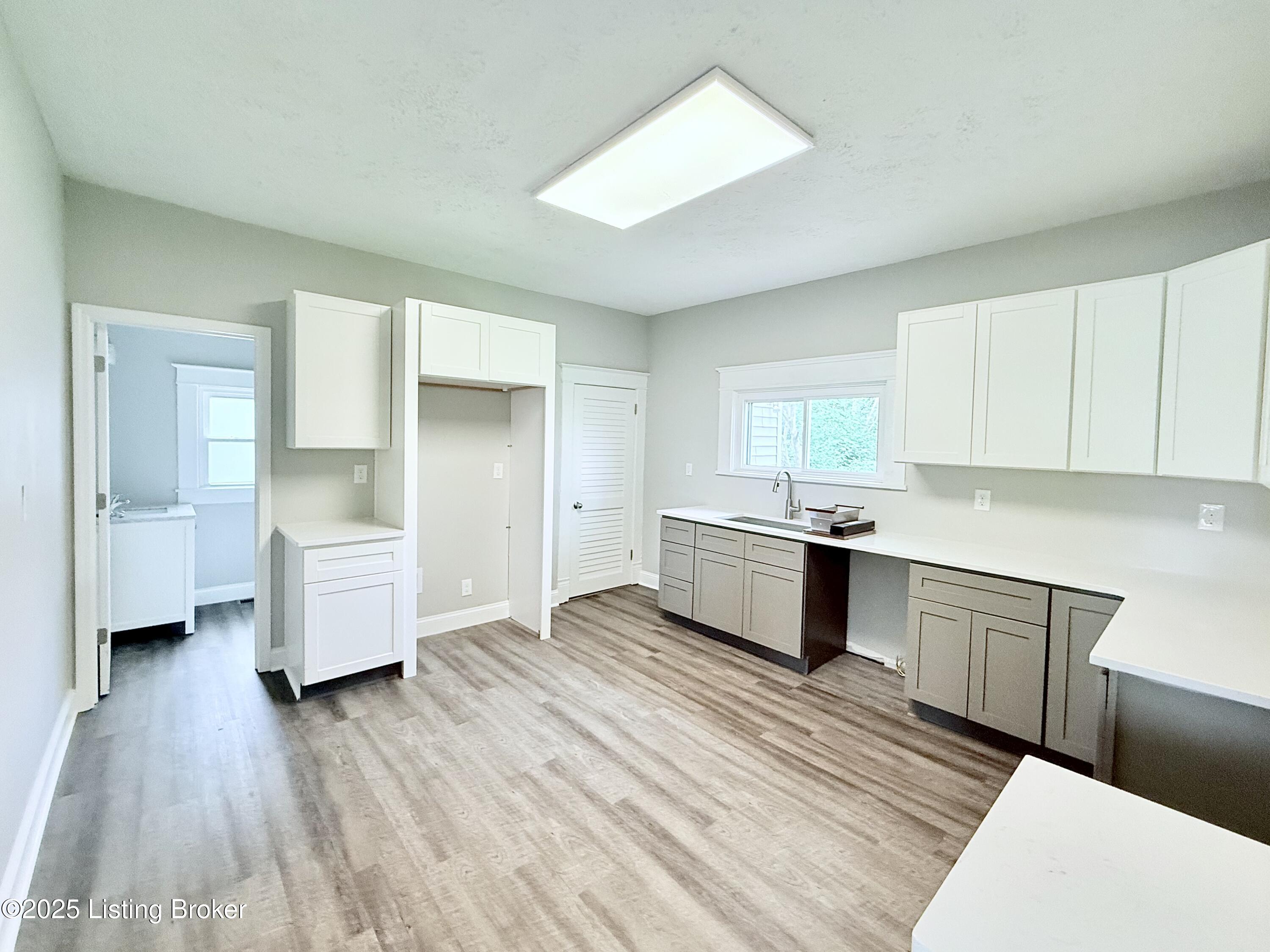 713 E Hill St, Louisville, Pennsylvania image 17