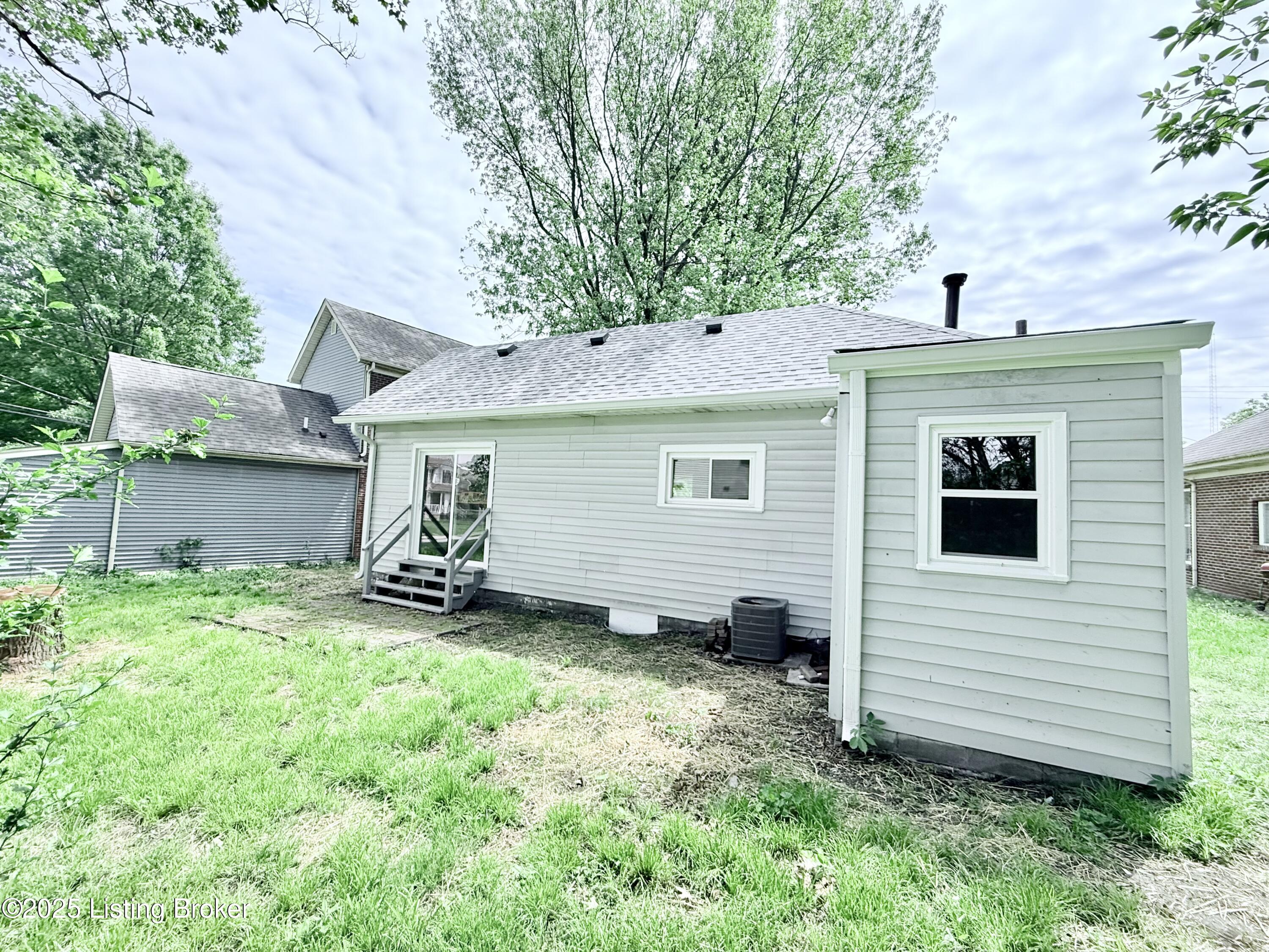 713 E Hill St, Louisville, Pennsylvania image 29