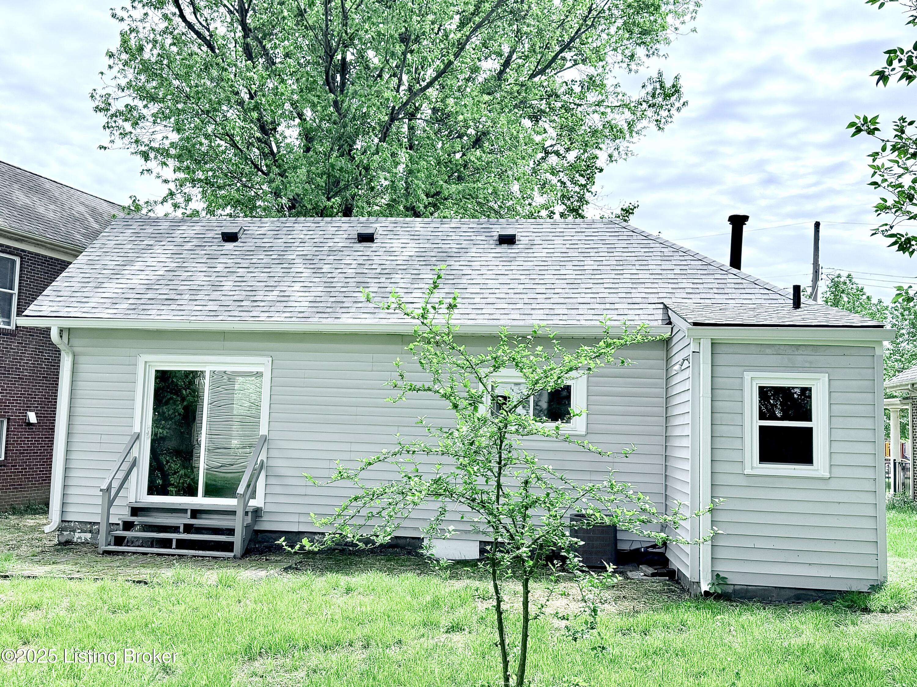713 E Hill St, Louisville, Pennsylvania image 28