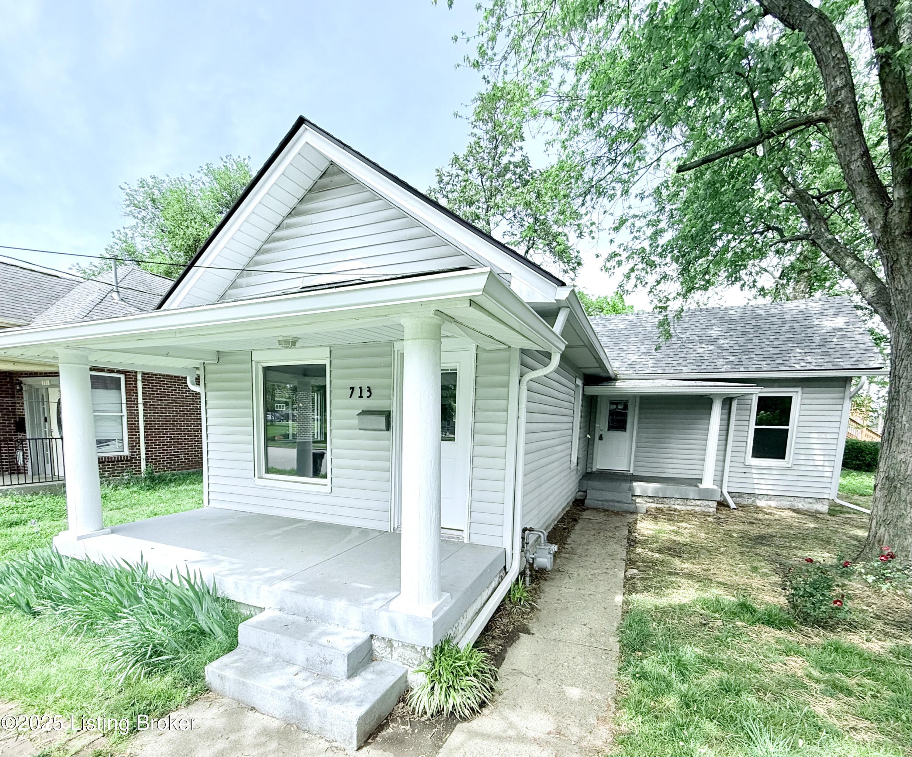 713 E Hill St, Louisville, Pennsylvania image 1