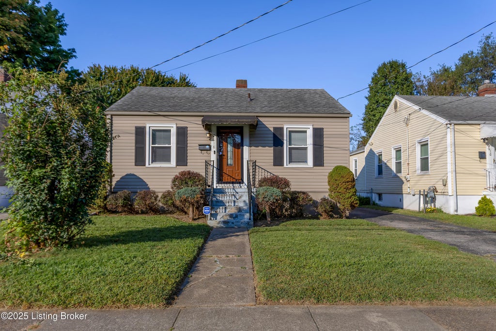 Photo of 2618 Pindell Ave, Louisville, KY 40217 (MLS # 1732539)