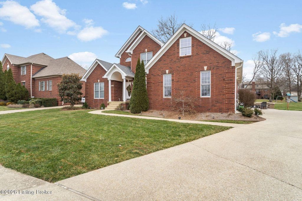 Photo of 9406 Exhibition Ct, Louisville, KY 40291 (MLS # 1706021)
