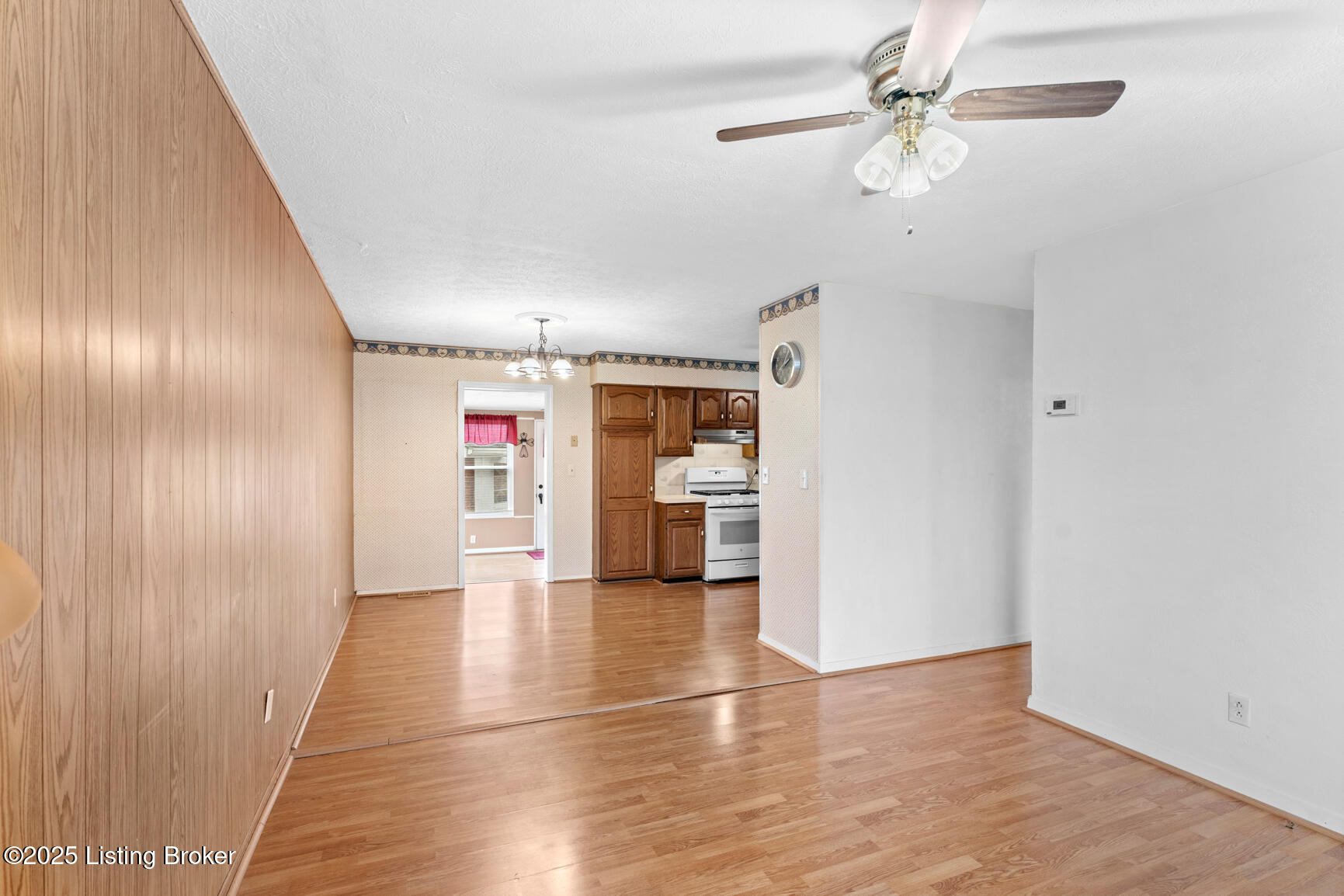 1031 Meadow Hill Rd, Louisville, Kentucky image 6