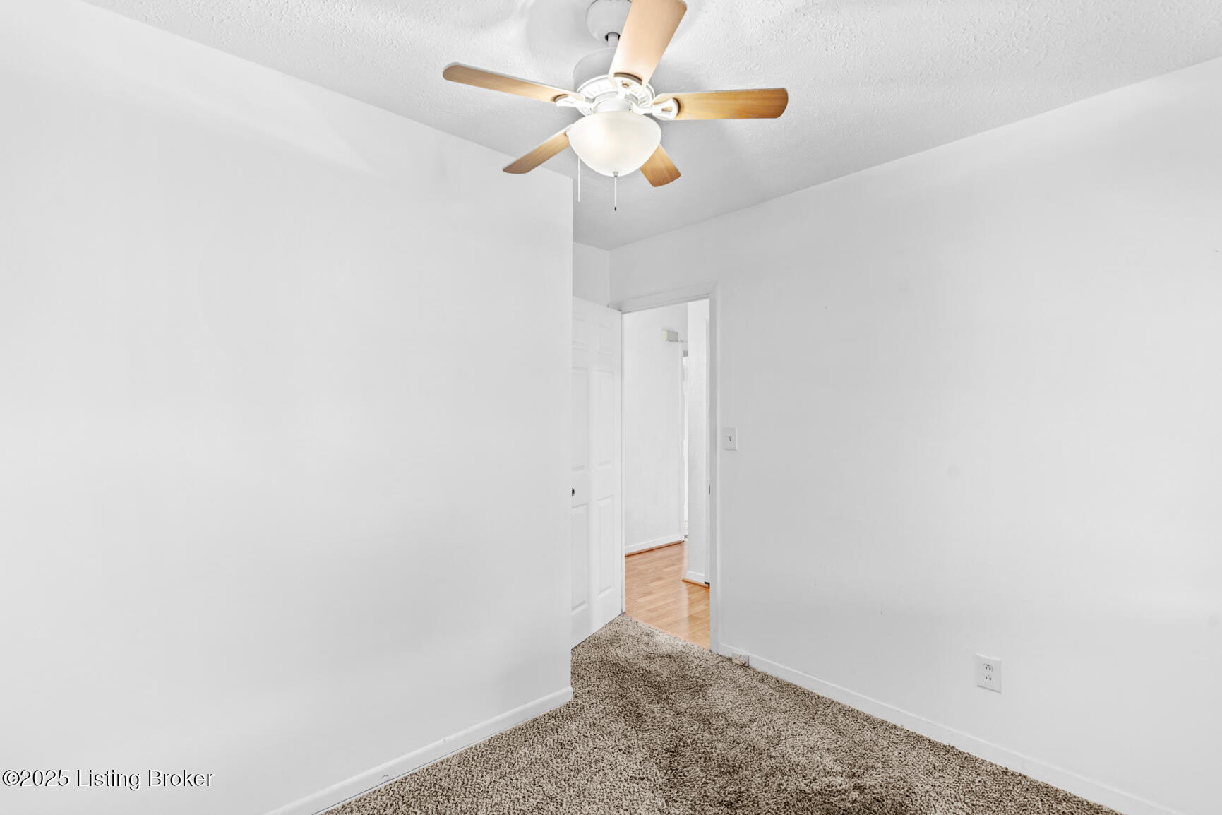1031 Meadow Hill Rd, Louisville, Kentucky image 18