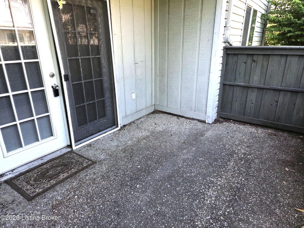 Photo of 4302 Wisteria Landing Cir #104, Louisville, KY 40218 (MLS # 1717621)