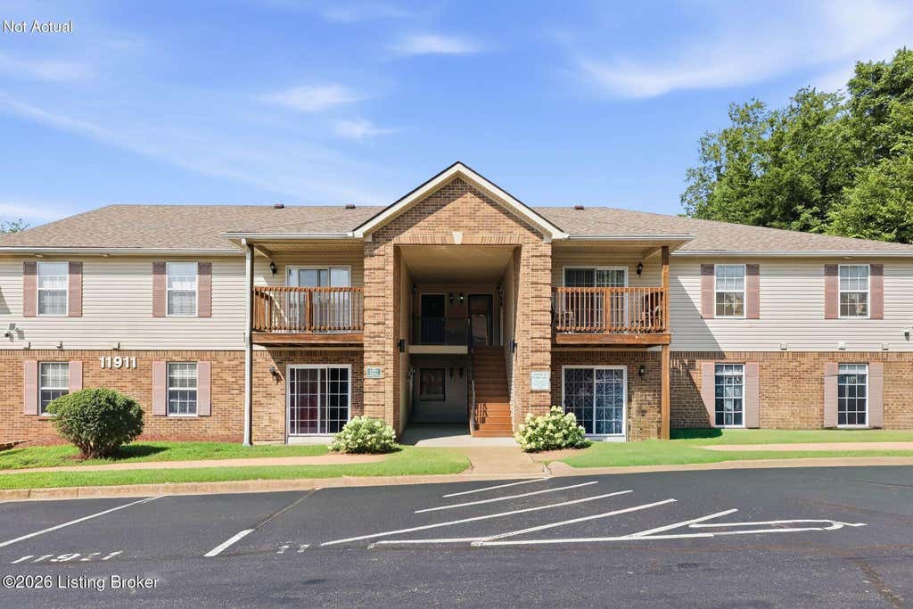 Photo of 11911 Tazwell Dr #7, Louisville, KY 40245 (MLS # 1722109)