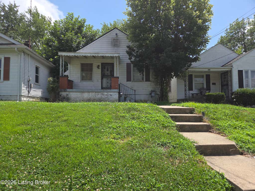 Photo of 820 Camden Ave, Louisville, KY 40215 (MLS # 1723935)