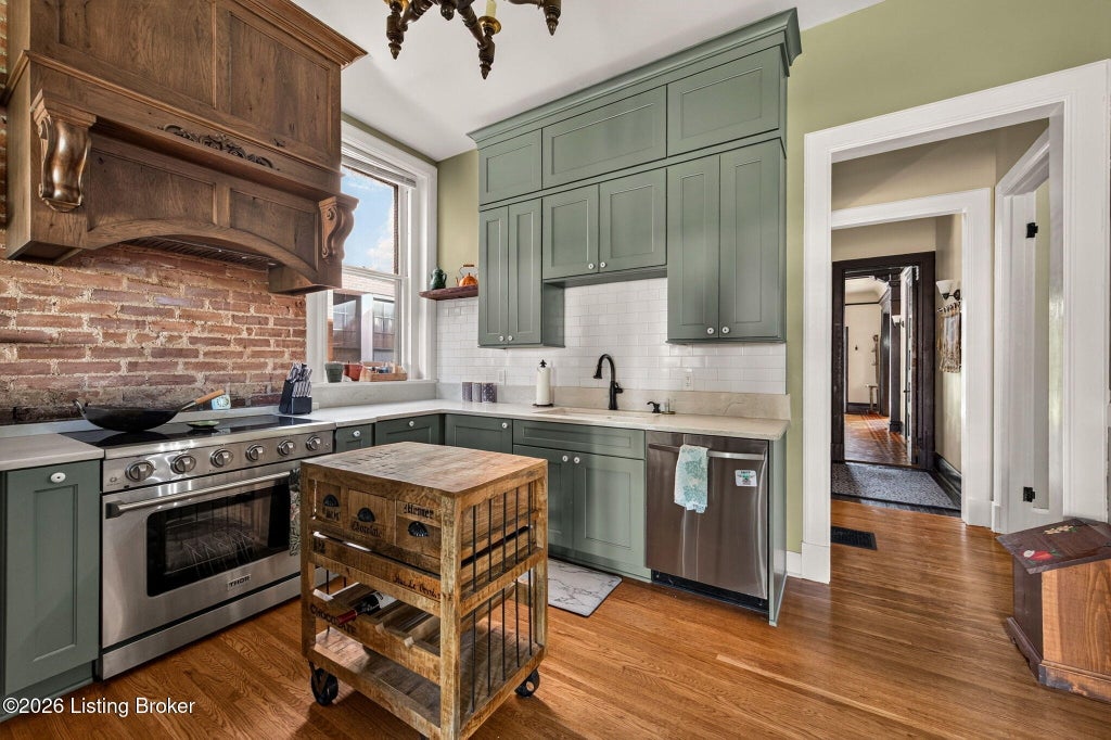 Photo of 1460 S 3rd St, Louisville, KY 40208 (MLS # 1729186)