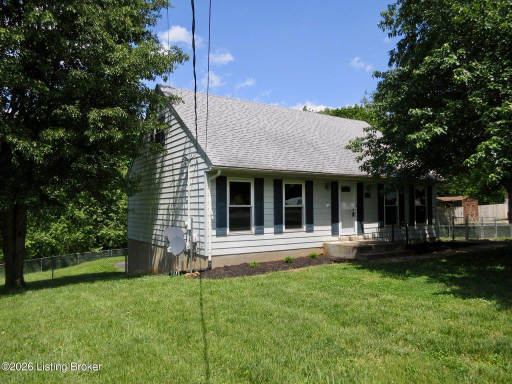 Photo of 531 Rose Creek Dr, Radcliff, KY 40160 (MLS # 1715532)