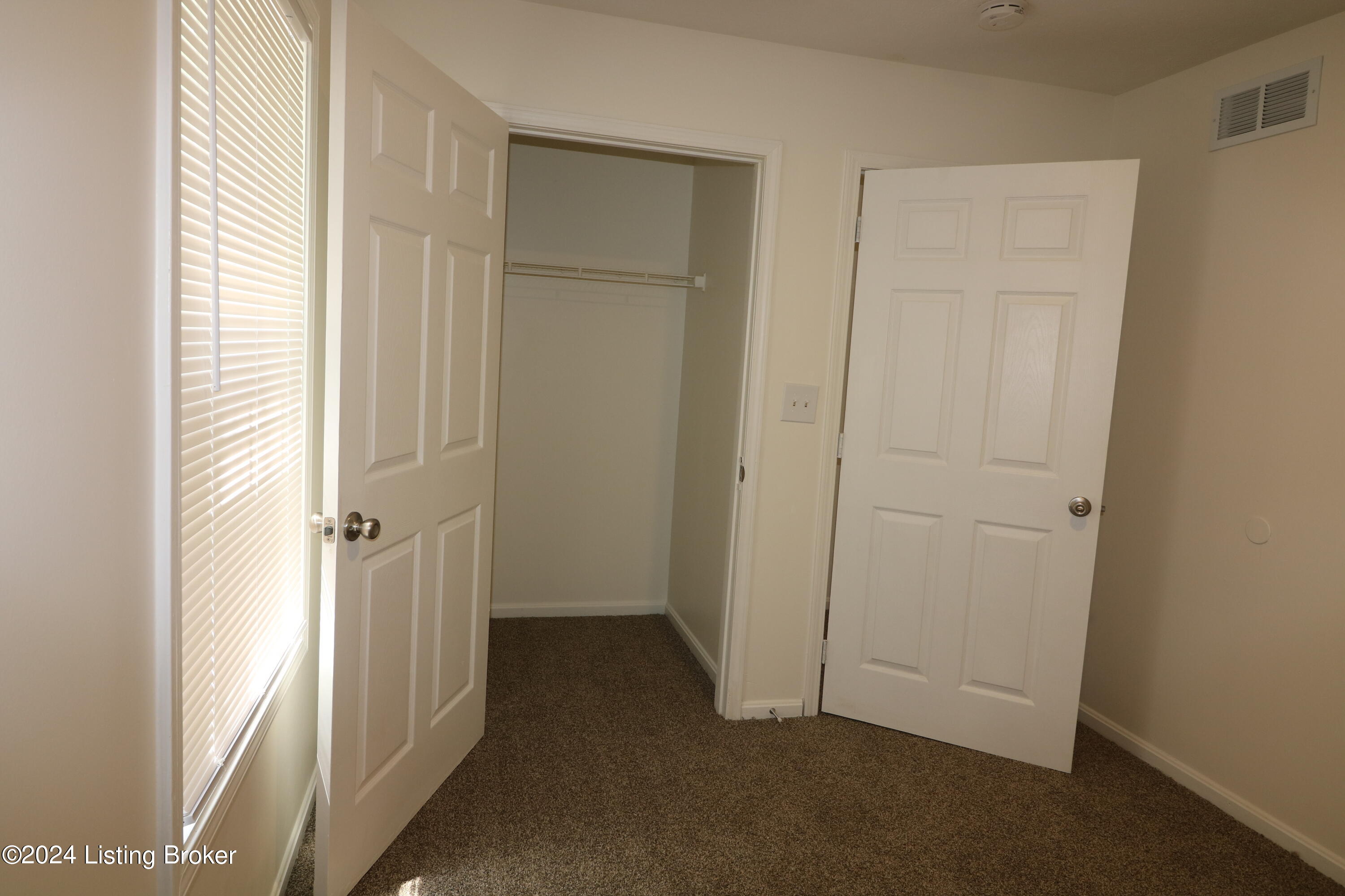 2010 W Market St, Louisville, Kentucky image 14