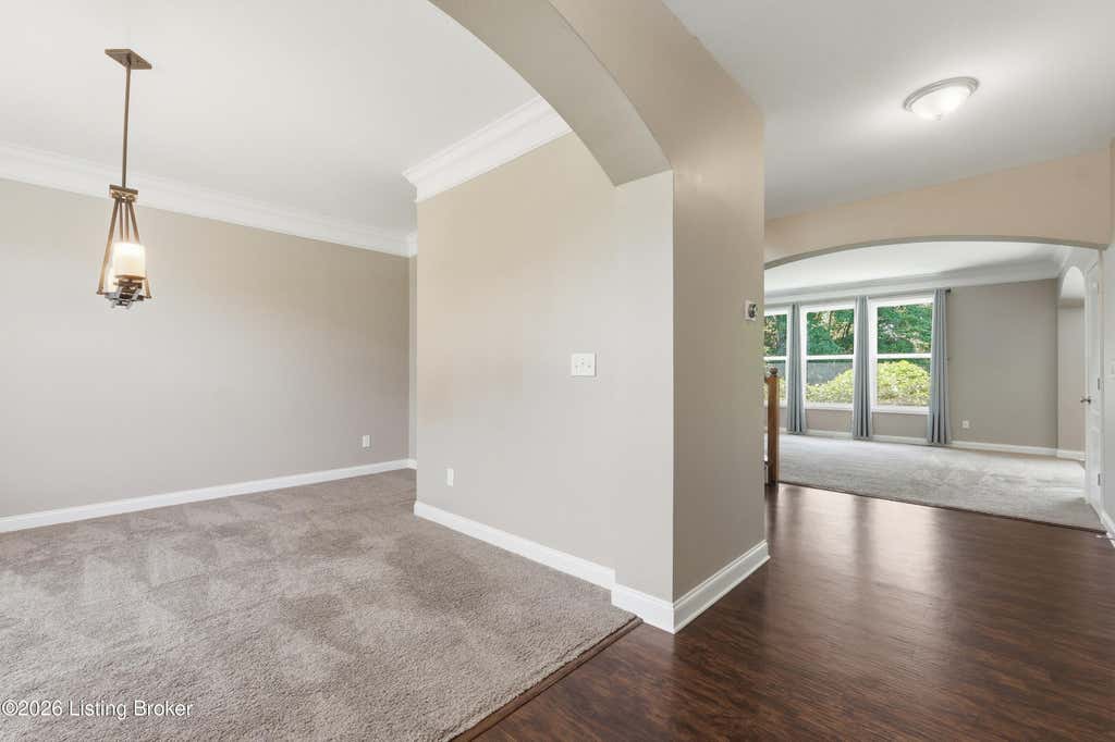 Photo of 12506 Deer Lake Ln, Louisville, KY 40299 (MLS # 1721731)