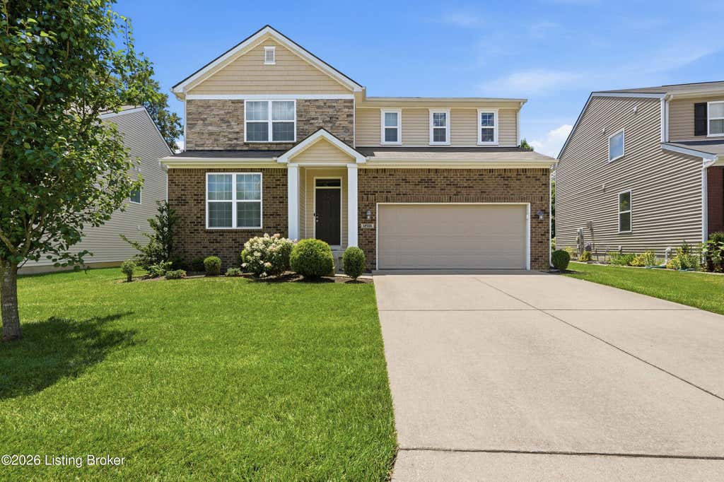 Photo of 12506 Deer Lake Ln, Louisville, KY 40299 (MLS # 1721731)