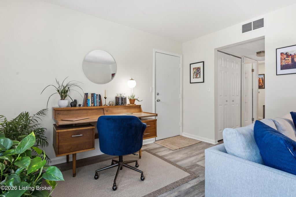 Photo of 2505 Lindsay Ave #2, Louisville, KY 40206 (MLS # 1729437)