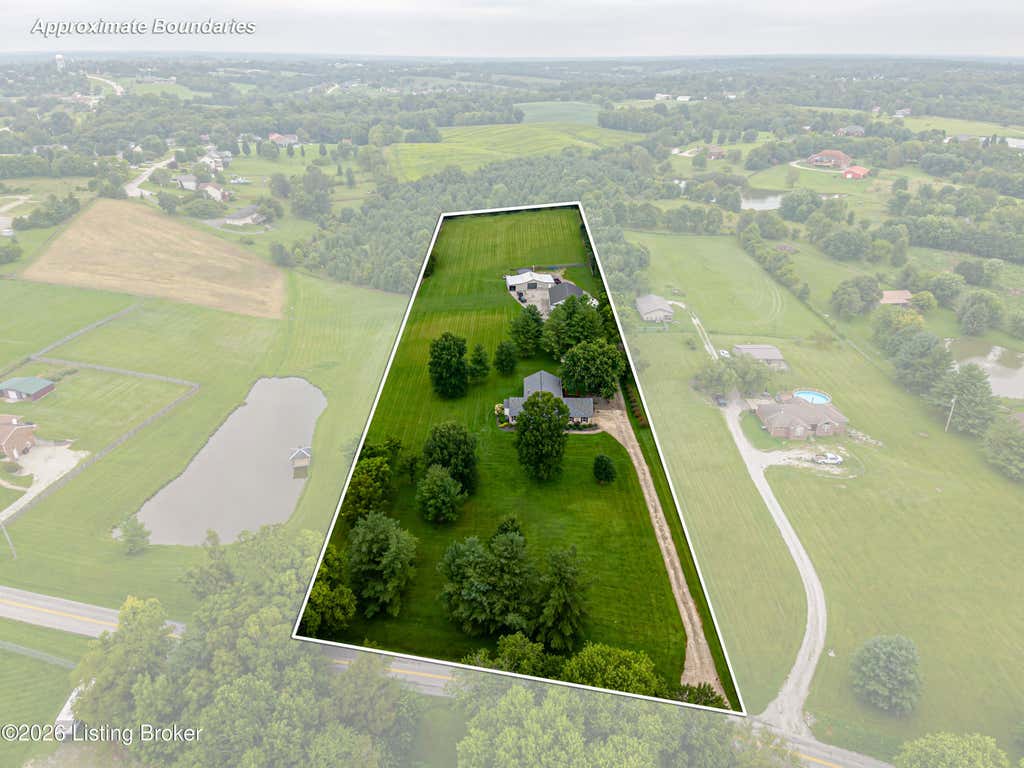 Photo of 211 Normandy Rd, Taylorsville, KY 40071 (MLS # 1724379)