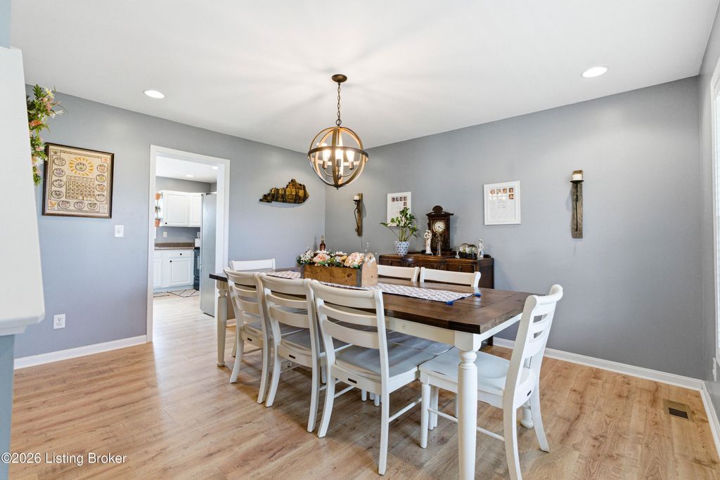 Photo of 271 Stone Ridge Dr, Fisherville, KY 40023 (MLS # 1710555)