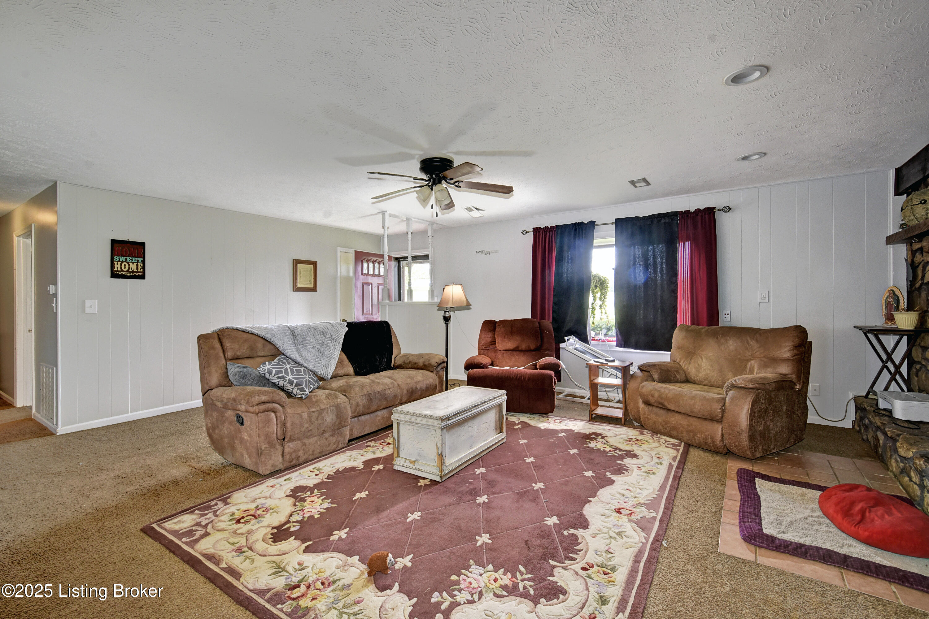 930 Fort Ave