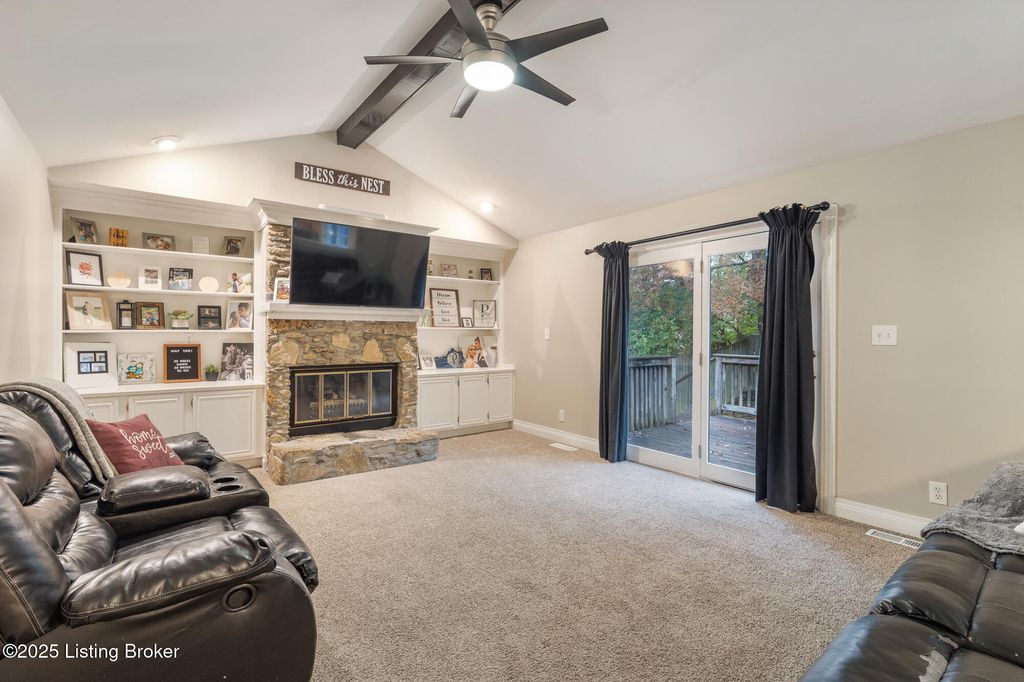 Photo of 3017 Stonebridge Rd, Louisville, KY 40241 (MLS # 1703853)