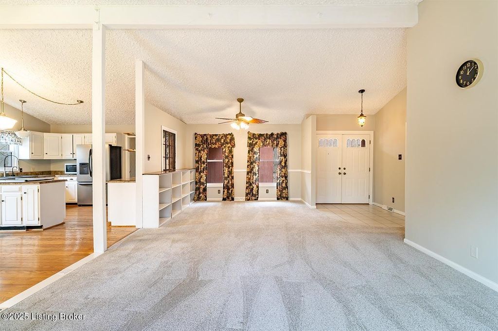 Photo of 290 Big Cedar Creek Trail, Shepherdsville, KY 40165 (MLS # 1705329)