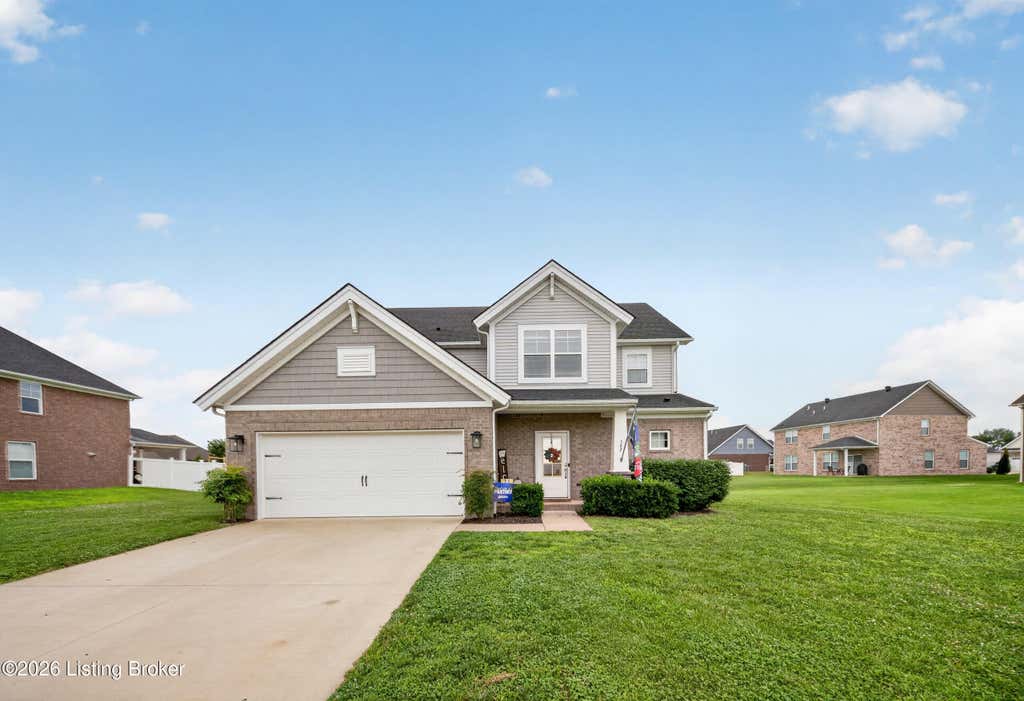 Photo of 587 Montrose Dr, Bowling Green, KY 42104 (MLS # 1721270)