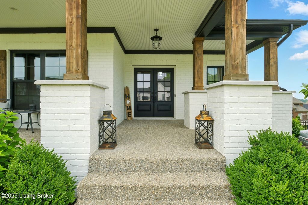 Photo of 7811 Ingram Way, Crestwood, KY 40014 (MLS # 1694068)