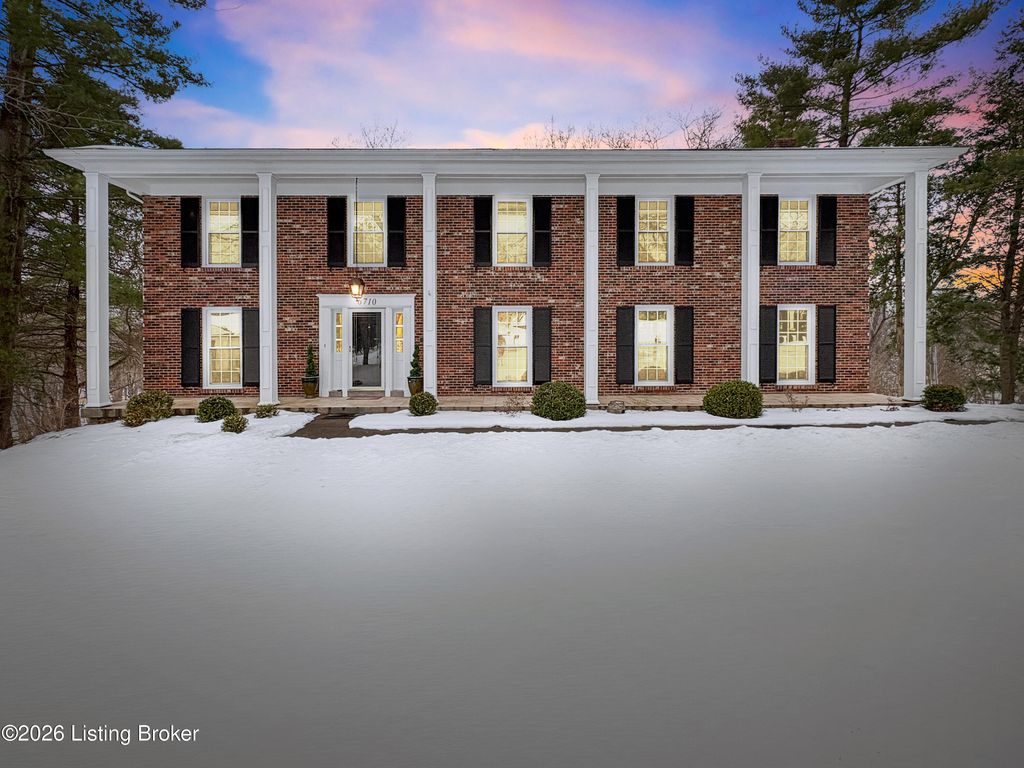 Photo of 6710 Tallwood Ct, Prospect, KY 40059 (MLS # 1708090)