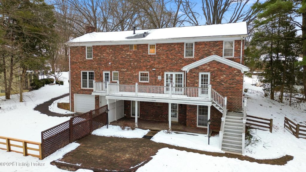 Photo of 6710 Tallwood Ct, Prospect, KY 40059 (MLS # 1708090)