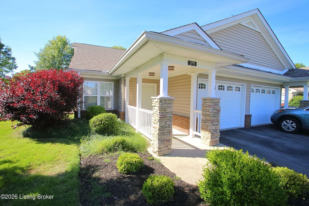 Photo of 3711 Tuscany Valley Dr, Louisville, KY 40219 (MLS # 1717481)