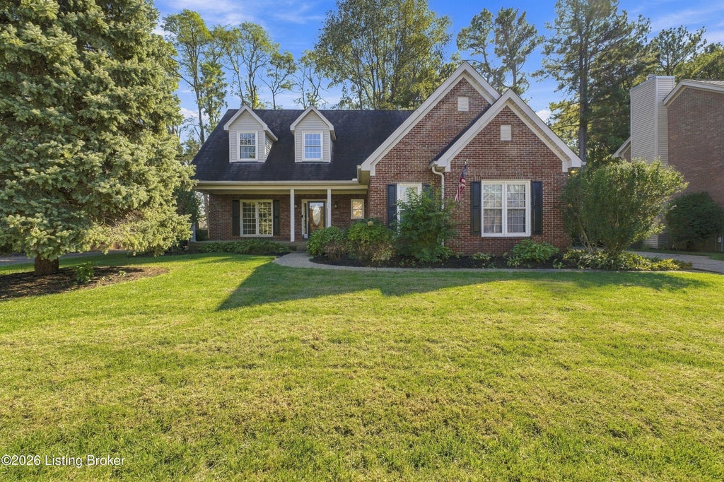 Photo of 10504 Edgewater Rd, Louisville, KY 40223 (MLS # 1732647)