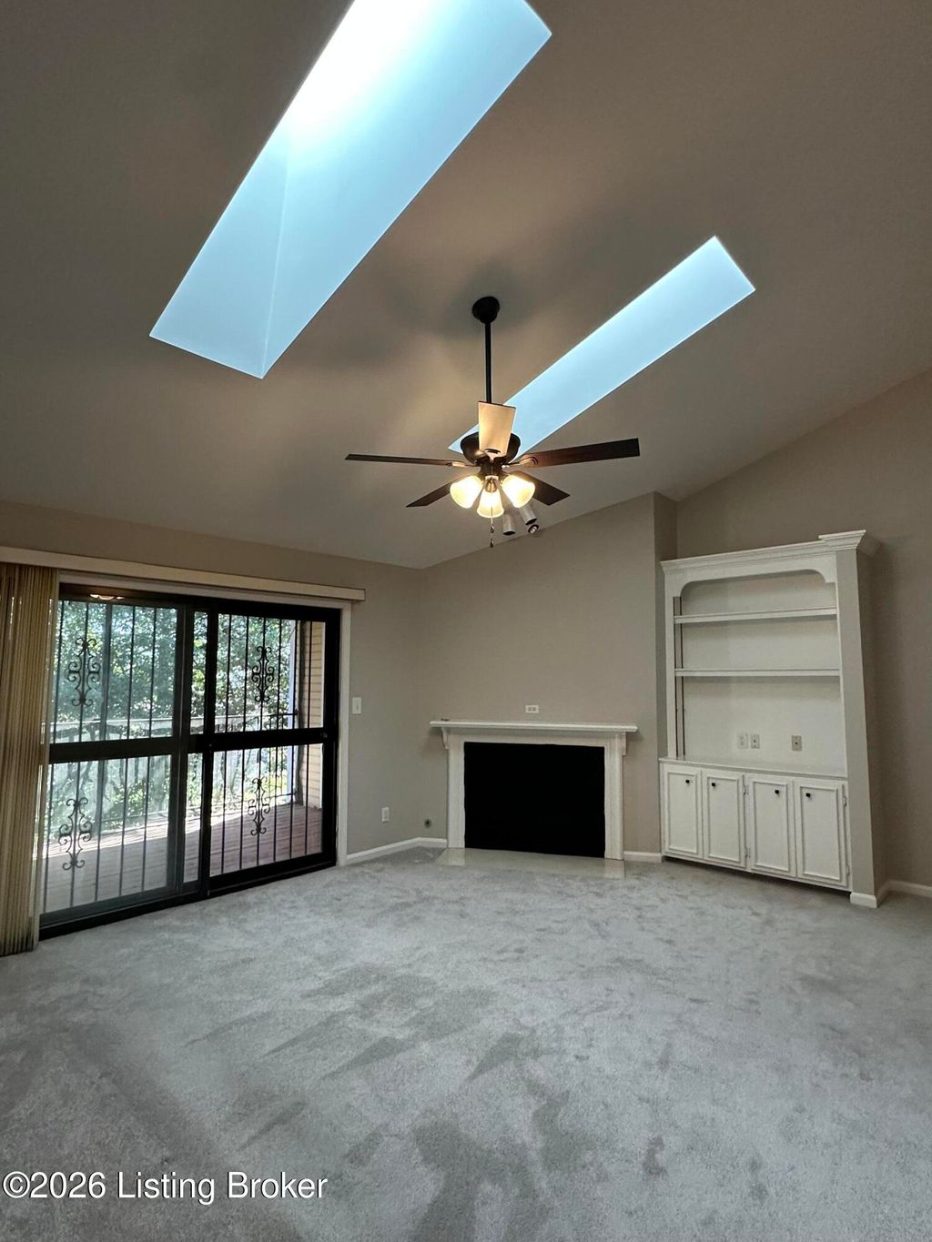 Photo of 810 Washburn Ave #39, Louisville, KY 40222 (MLS # 1710894)