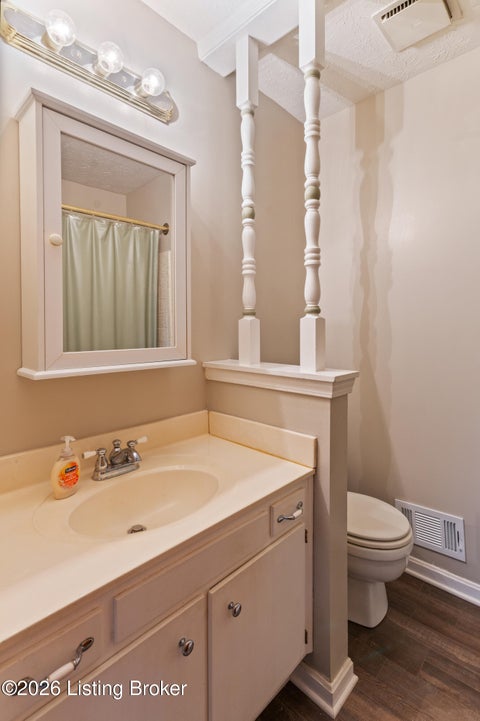 Tiny photo for 9302 Marse Henry Dr, Jeffersontown, KY 40299 (MLS # 1729717)