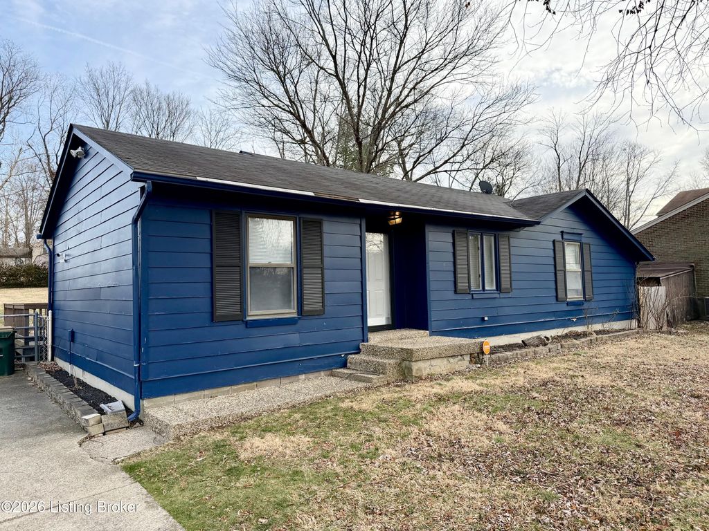 Photo of 4701 Haeringdon Ct, Louisville, KY 40299 (MLS # 1707776)