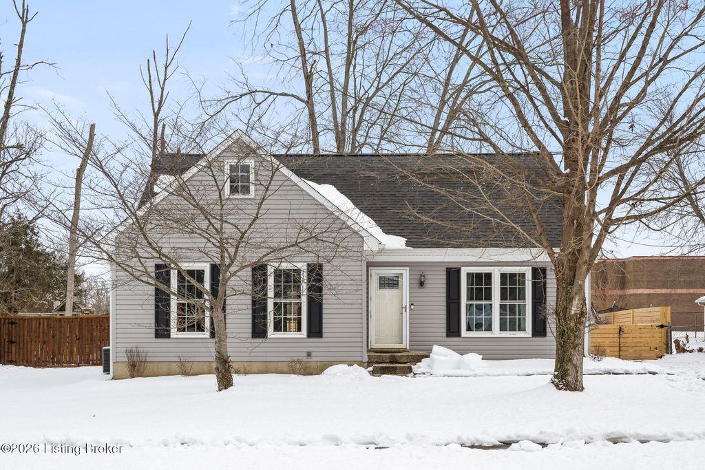 Photo of 3715 Longview Rd, Louisville, KY 40299 (MLS # 1708516)