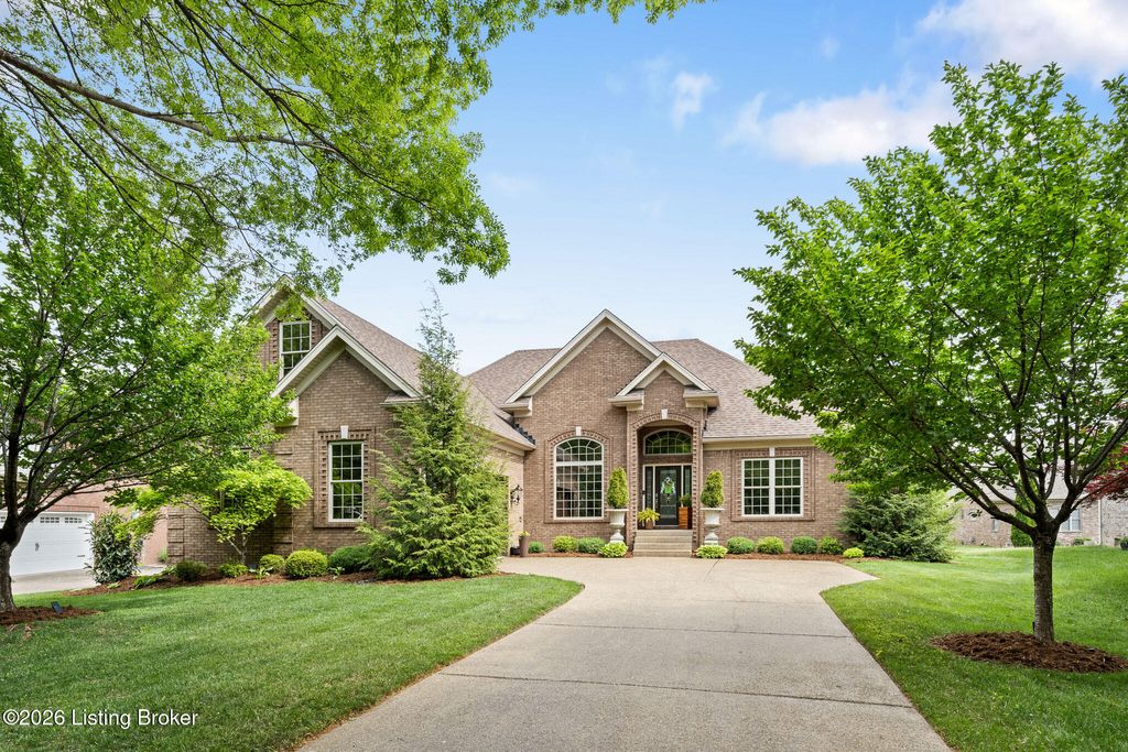 Photo of 11123 Perwinkle Ln, Louisville, KY 40291 (MLS # 1714637)