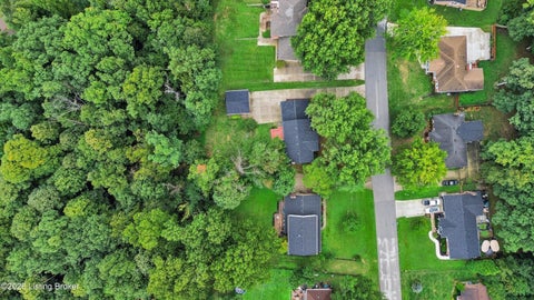 Tiny photo for 2522 Windsor Forest Dr, Louisville, KY 40272 (MLS # 1729696)