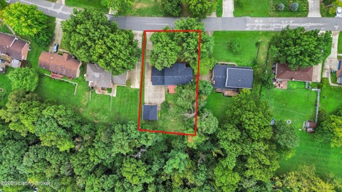 Tiny photo for 2522 Windsor Forest Dr, Louisville, KY 40272 (MLS # 1729696)
