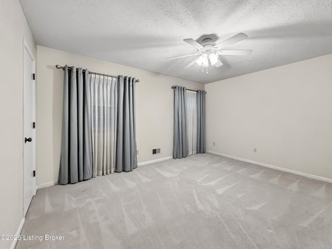 Tiny photo for 2522 Windsor Forest Dr, Louisville, KY 40272 (MLS # 1729696)