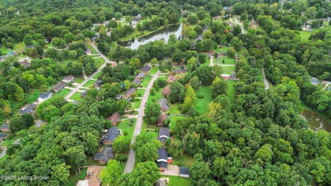 Tiny photo for 2522 Windsor Forest Dr, Louisville, KY 40272 (MLS # 1729696)