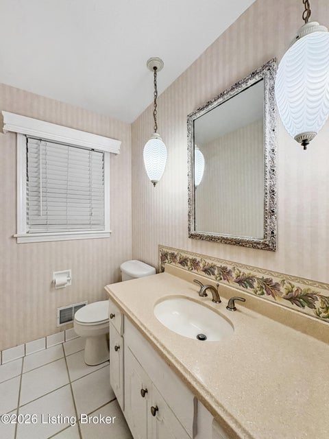 Tiny photo for 2522 Windsor Forest Dr, Louisville, KY 40272 (MLS # 1729696)