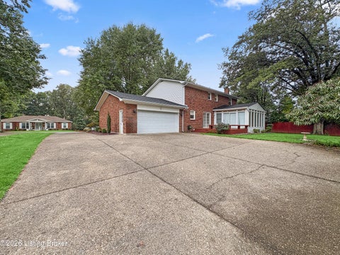 Tiny photo for 2522 Windsor Forest Dr, Louisville, KY 40272 (MLS # 1729696)