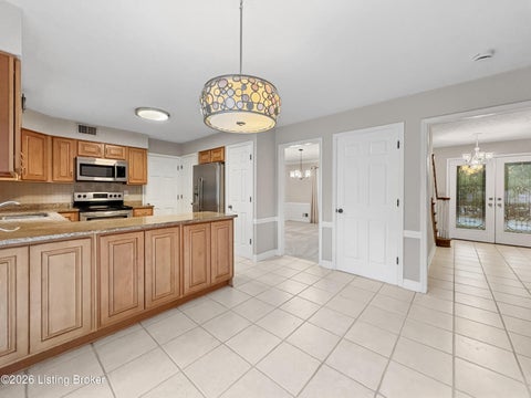 Tiny photo for 2522 Windsor Forest Dr, Louisville, KY 40272 (MLS # 1729696)