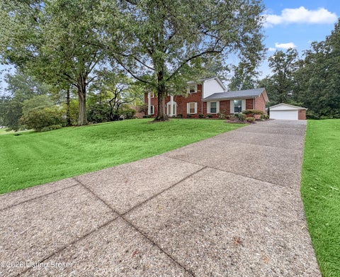 Tiny photo for 2522 Windsor Forest Dr, Louisville, KY 40272 (MLS # 1729696)