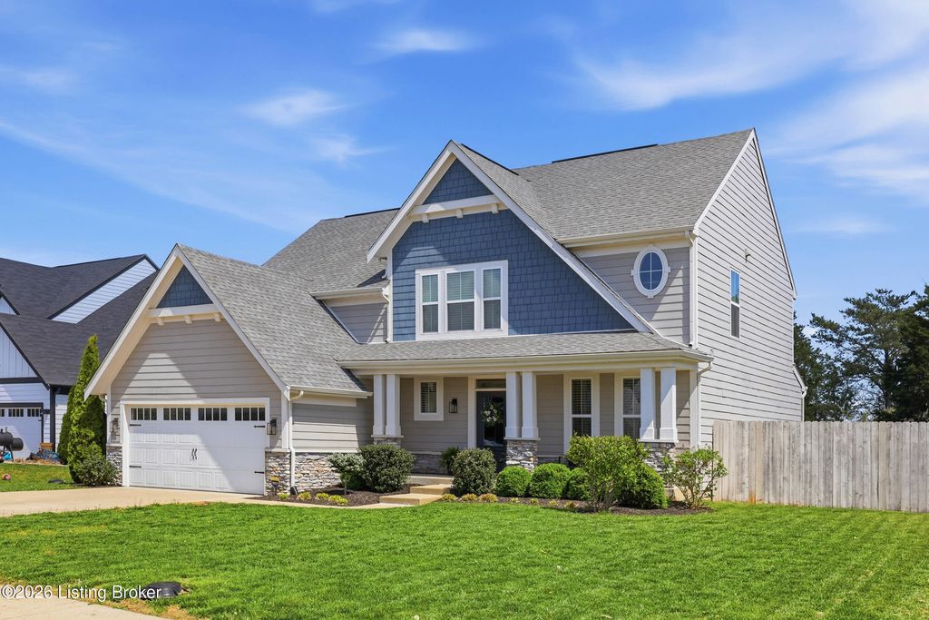 Photo of 124 Bluffs Edge Ct, Mt Washington, KY 40047 (MLS # 1713760)